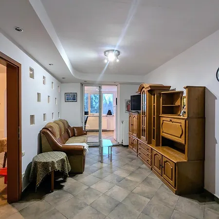 Poiana Pentru Termen Scurt Dar Si Indelungat! Apartman