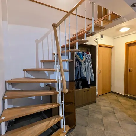 Poiana Pentru Termen Scurt Dar Si Indelungat! Apartman